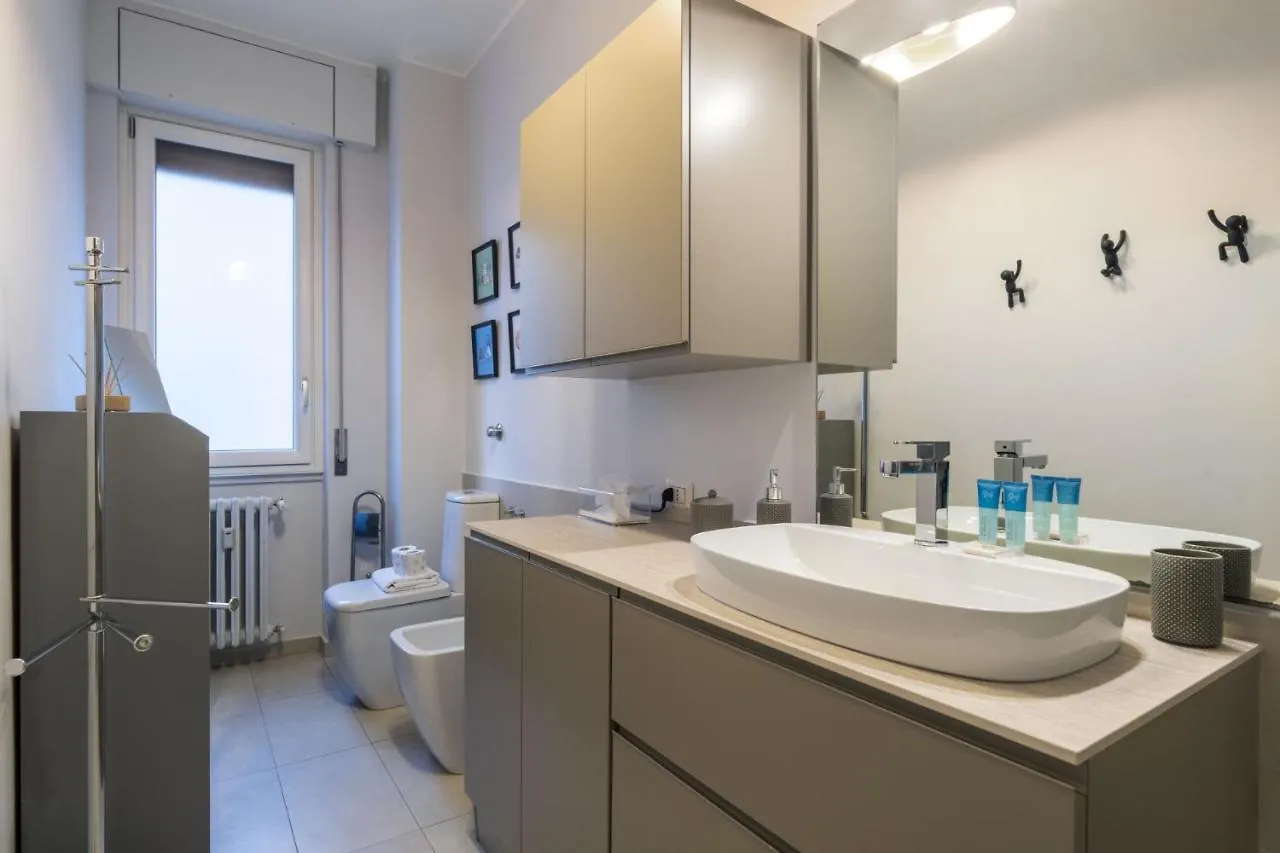 Easylife - Elegante E Chic Dimora Con Balcone Lägenhet Milano
