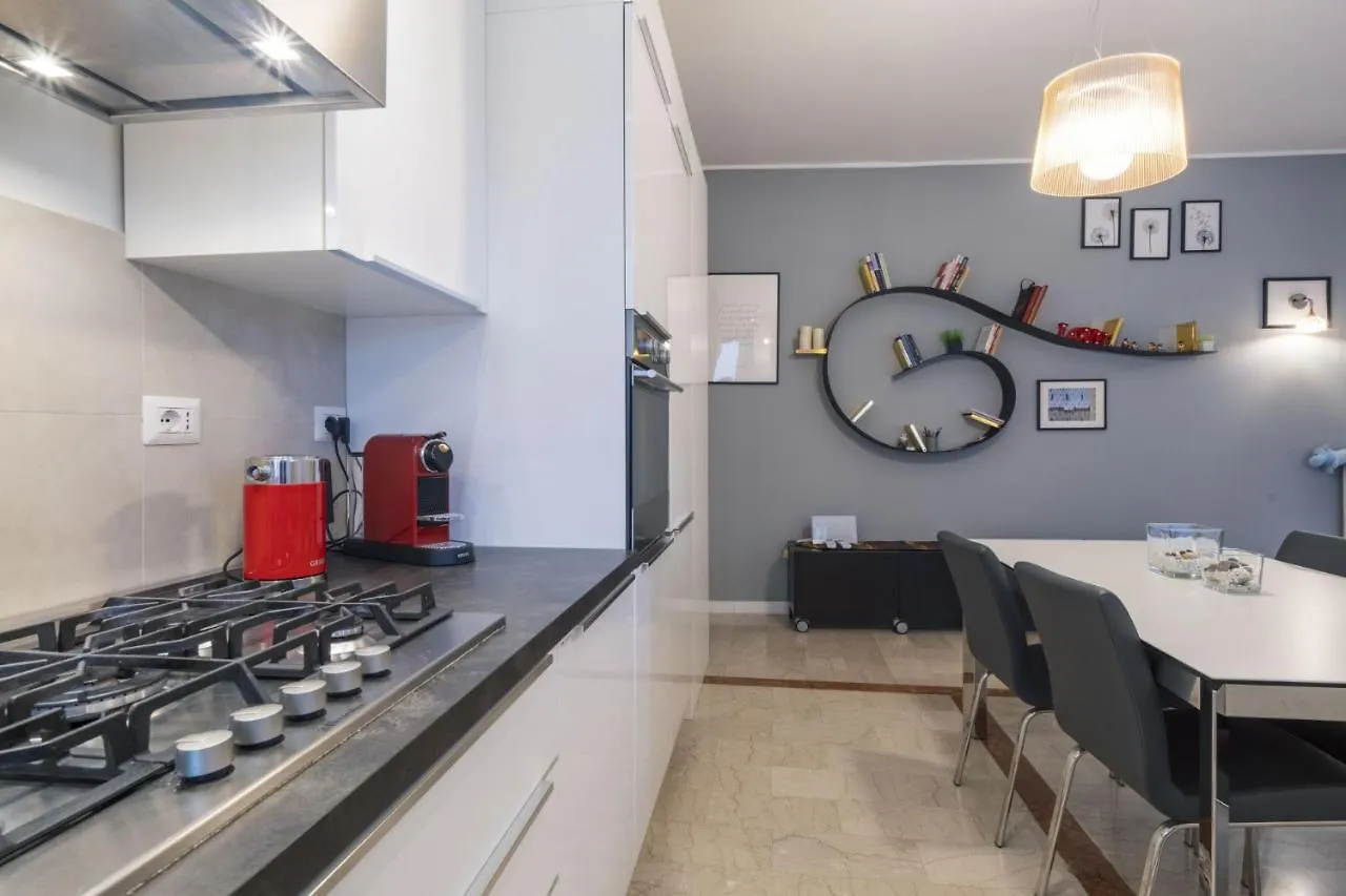 Easylife - Elegante E Chic Dimora Con Balcone Lägenhet Milano