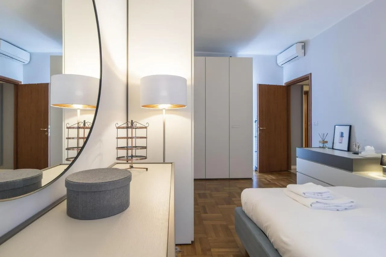 Easylife - Elegante E Chic Dimora Con Balcone Lägenhet Milano