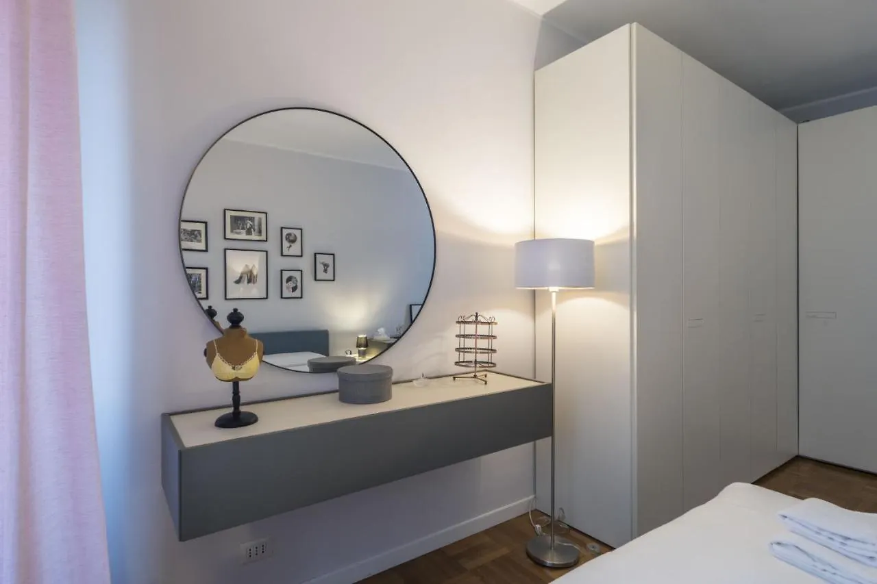 Easylife - Elegante E Chic Dimora Con Balcone Lägenhet Milano